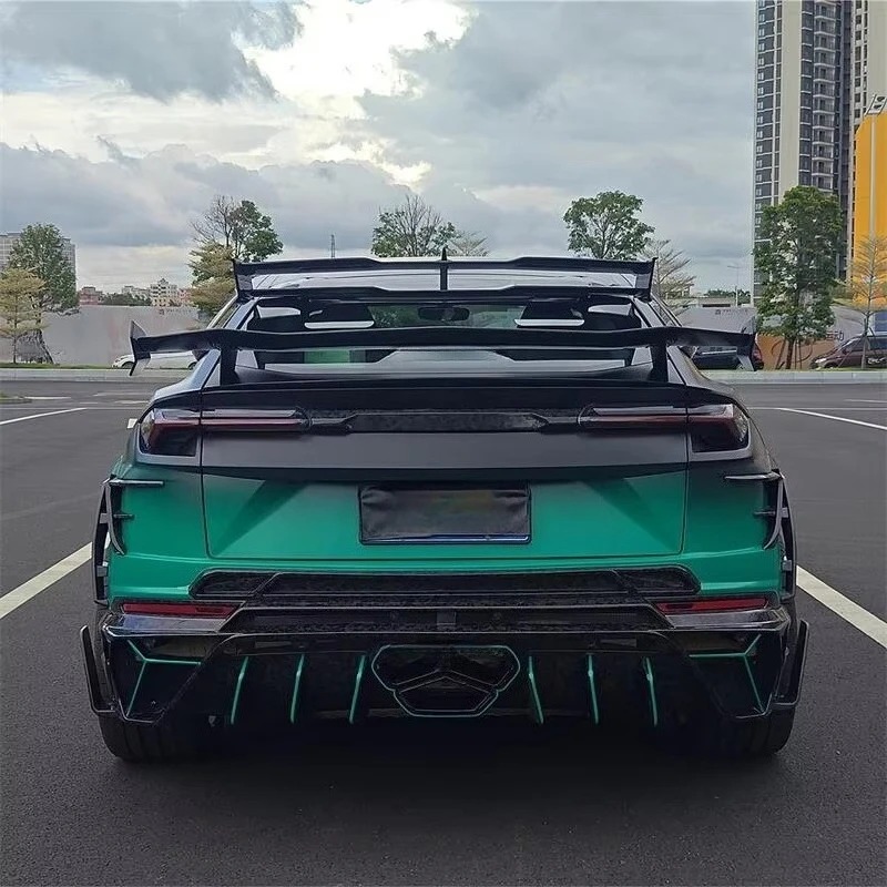 MSY Style Dry Carbon Fiber Body Kit Rear Spoiler Rear Wing for Lambo URUS S 2022